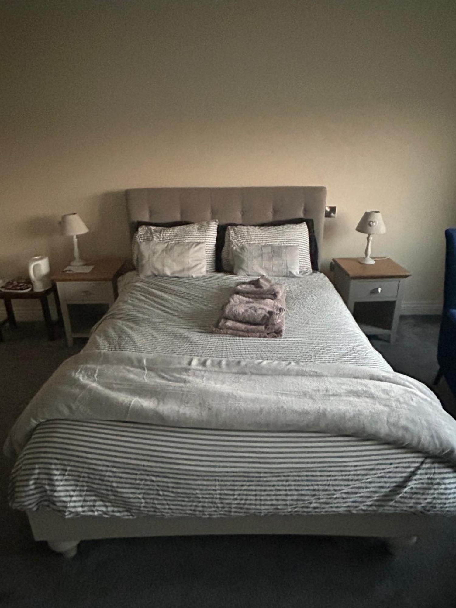 1 Luxurious Room In Family Home Killarney Exterior foto